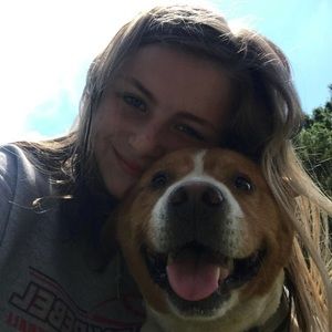 Meet your Posher, Ella